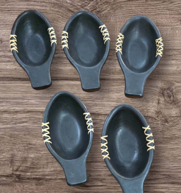 The Stitched Scoop Set Stone Ladles