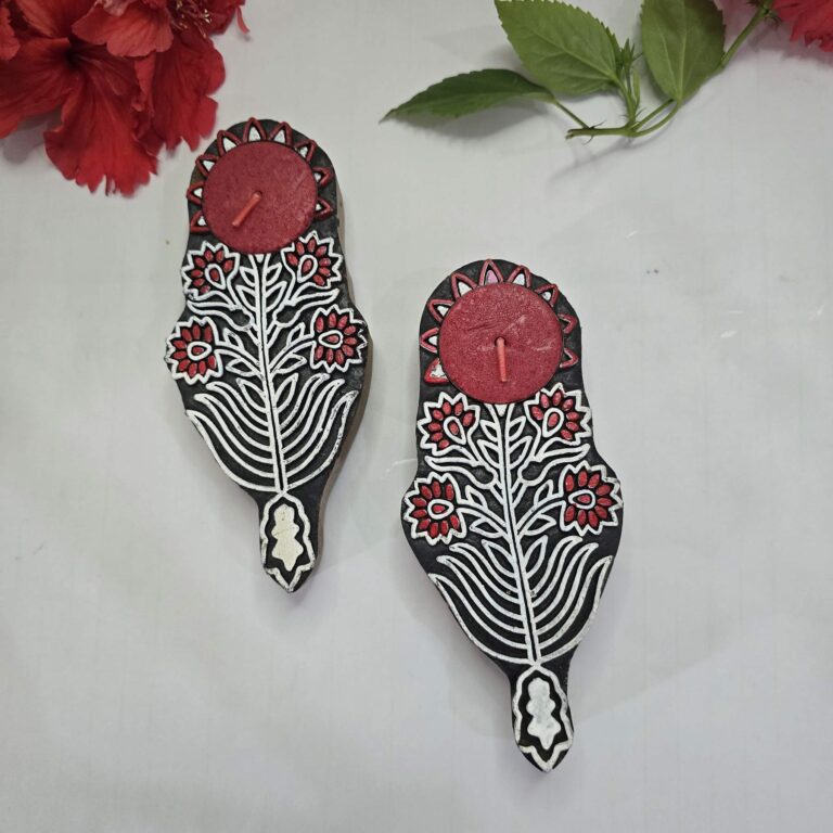 Hand-Carved Floral Wooden T-Light Holder – Vanalatā